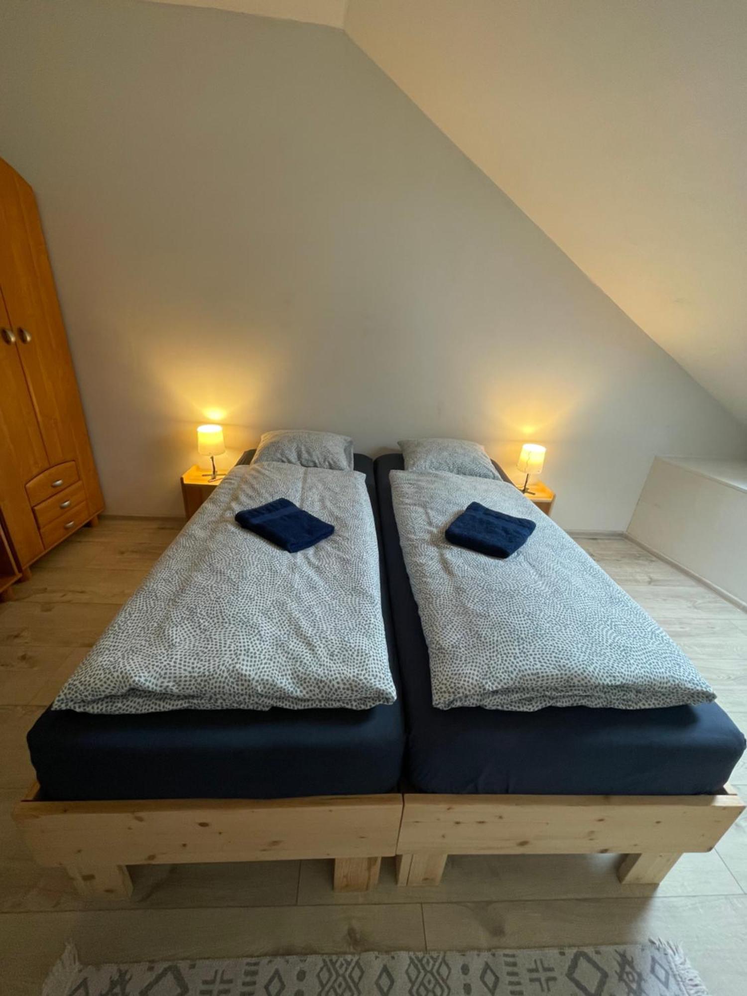 Zu Hause Pensionat Vrbov Exteriör bild